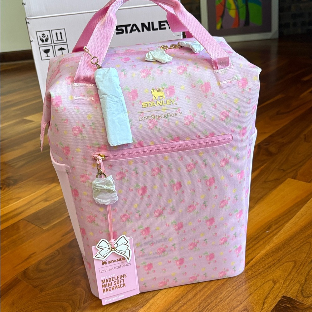 STANLEY X LOVESHACKFANCY ALL DAY MADELEINE COOLER BACKPACK | 20 CAN | 13.2 L,NEW - Picture 10 of 17